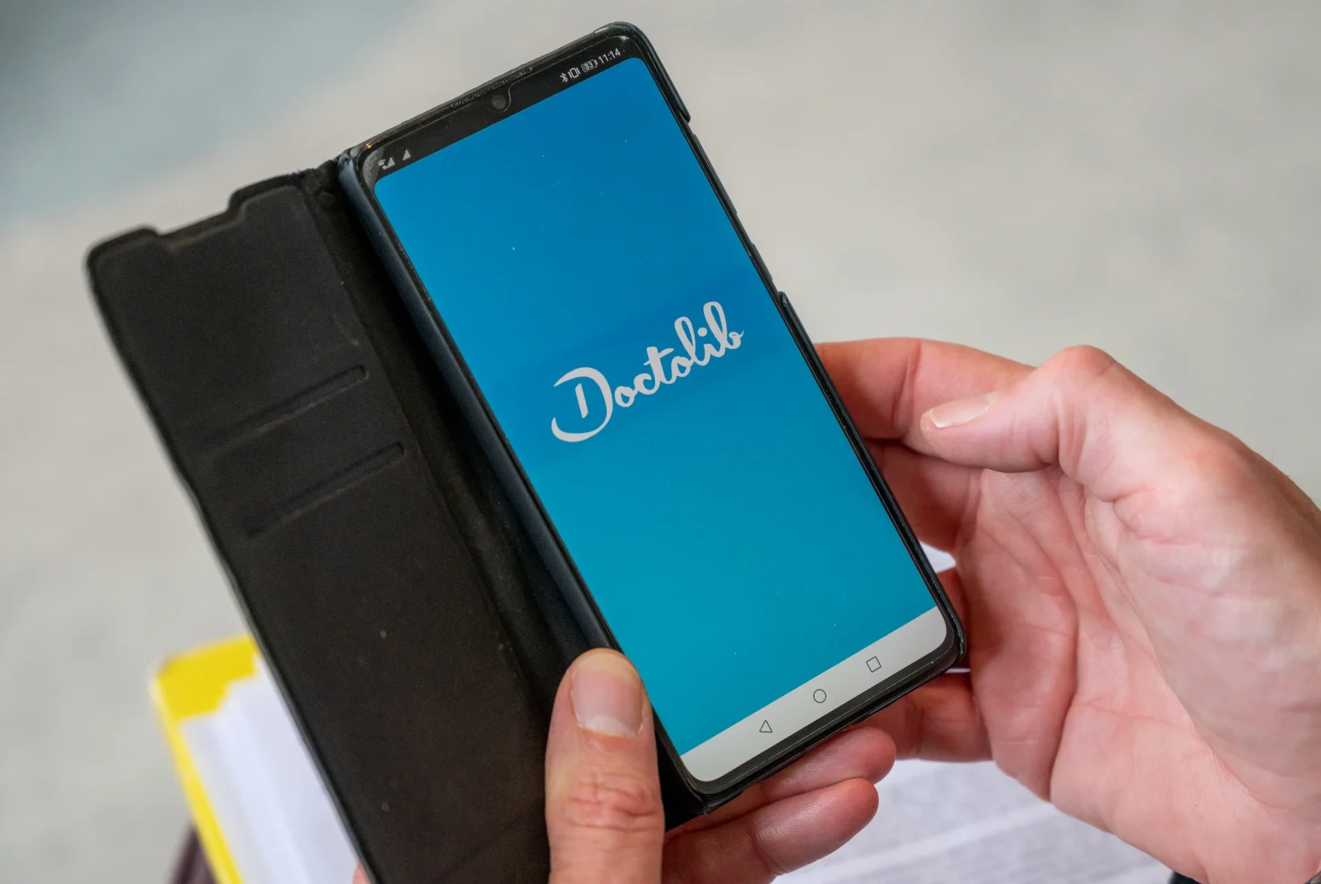 Doctolib-App auf Smartphone Display