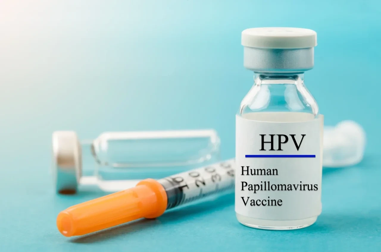 HPV-Impfung: HPV-Impfungen könnten künftig längere Screening-Intervalle beim Gebärmutterhalskrebs ermöglichen.