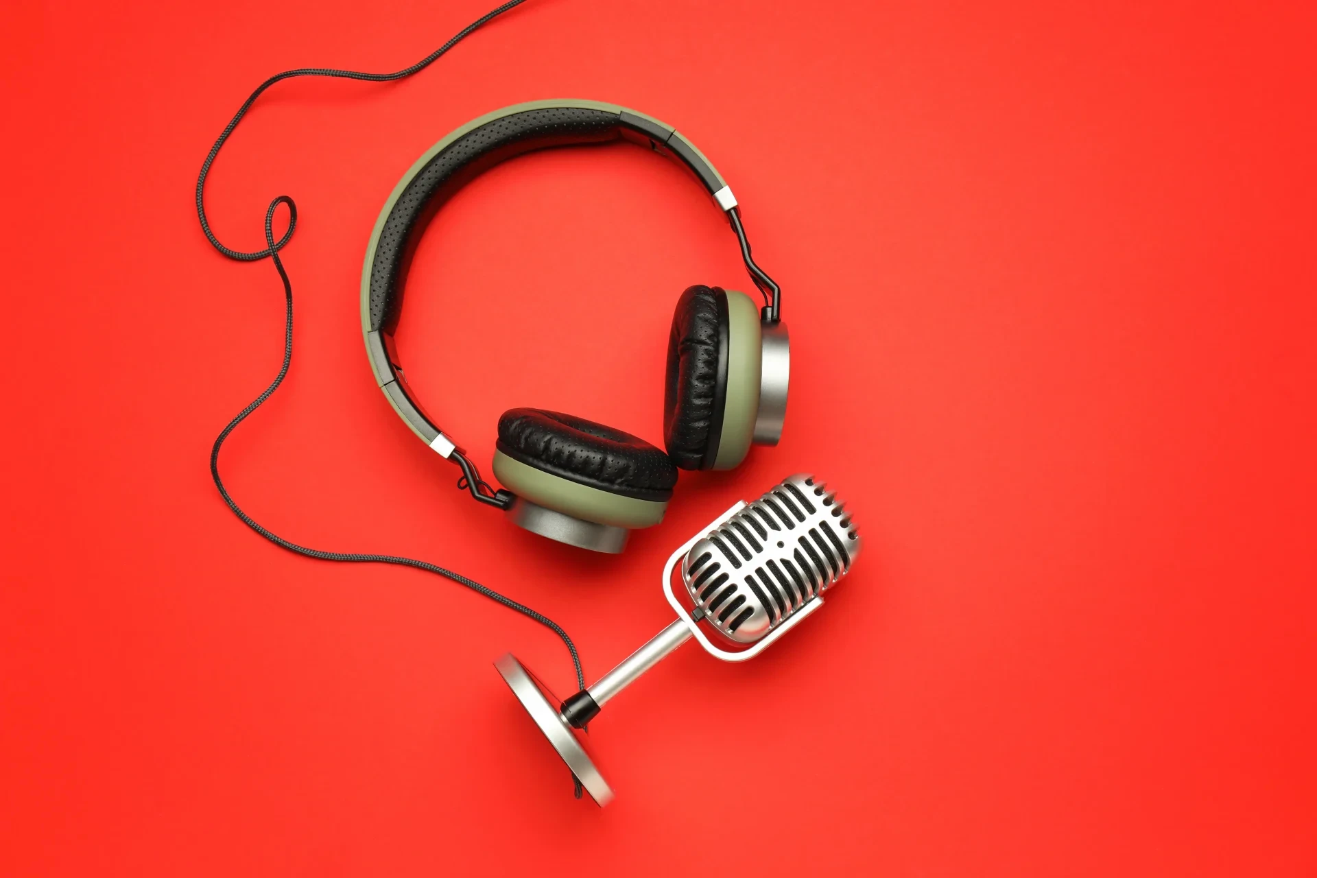 Podcast: Kopfhörer und Mikrofon