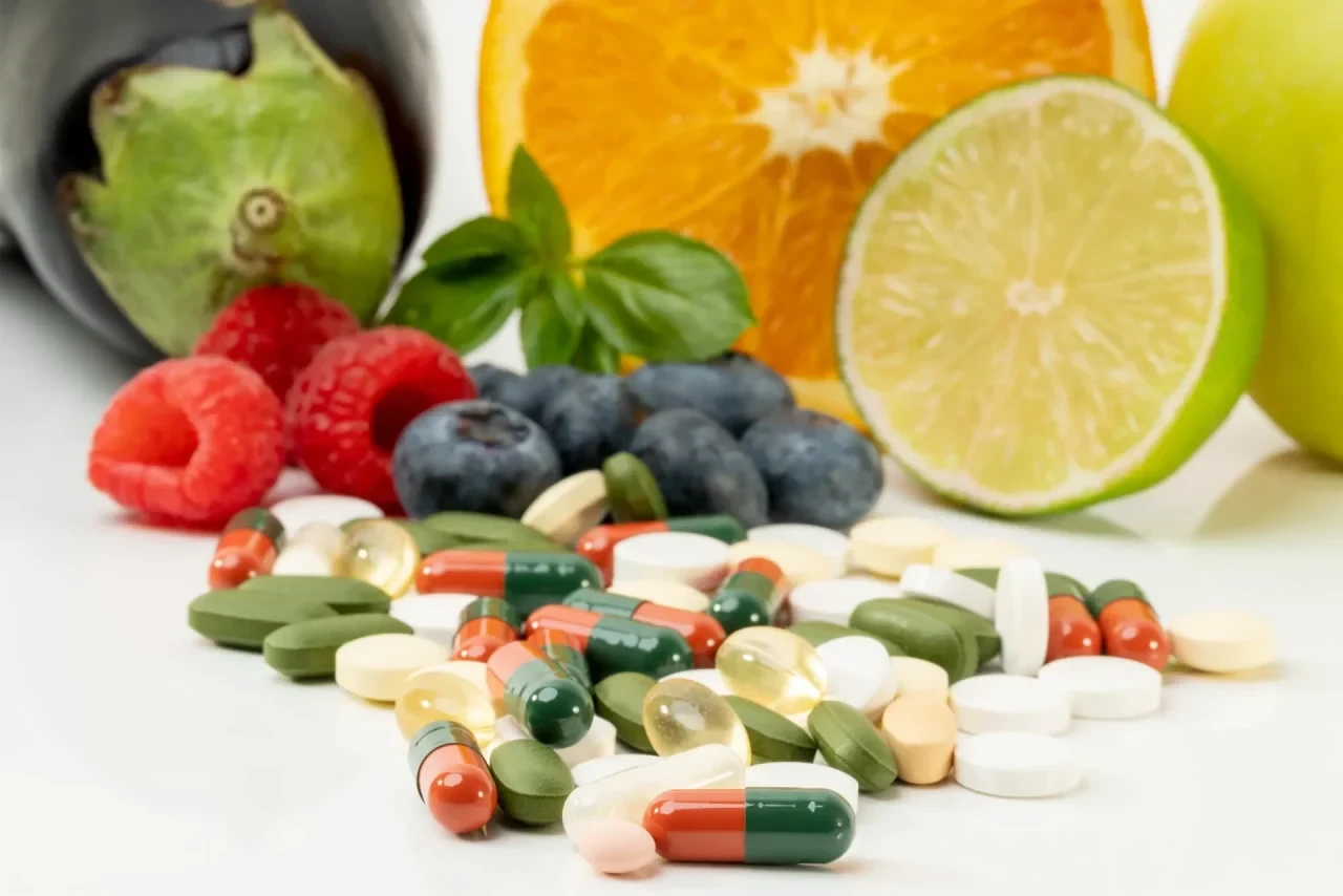 Multivitamin-Mineralstoff-Präparate und frisches Obst