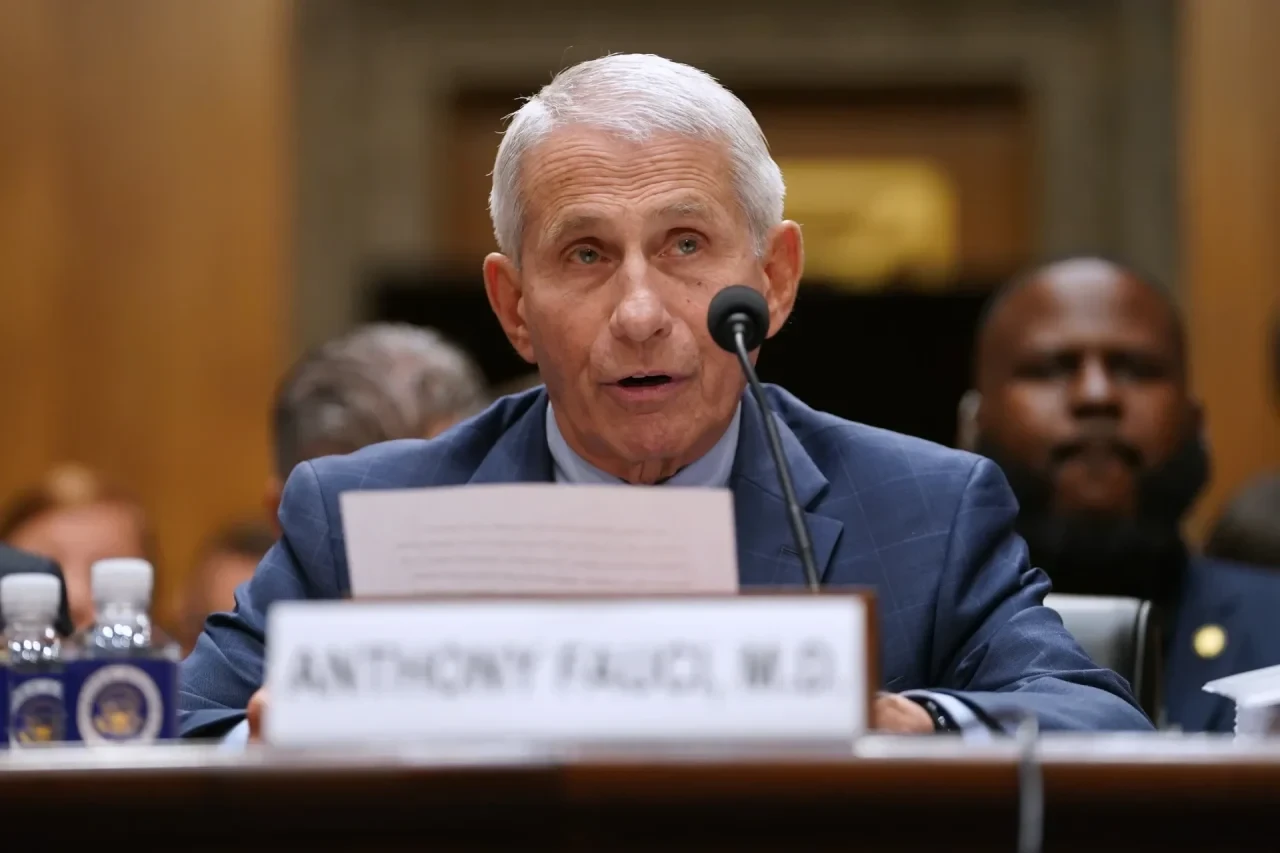 Anthony Fauci erscheint im Kapitol vor dem Senatsausschuss für innere Sicherheit und Regierungsangelegenheiten.