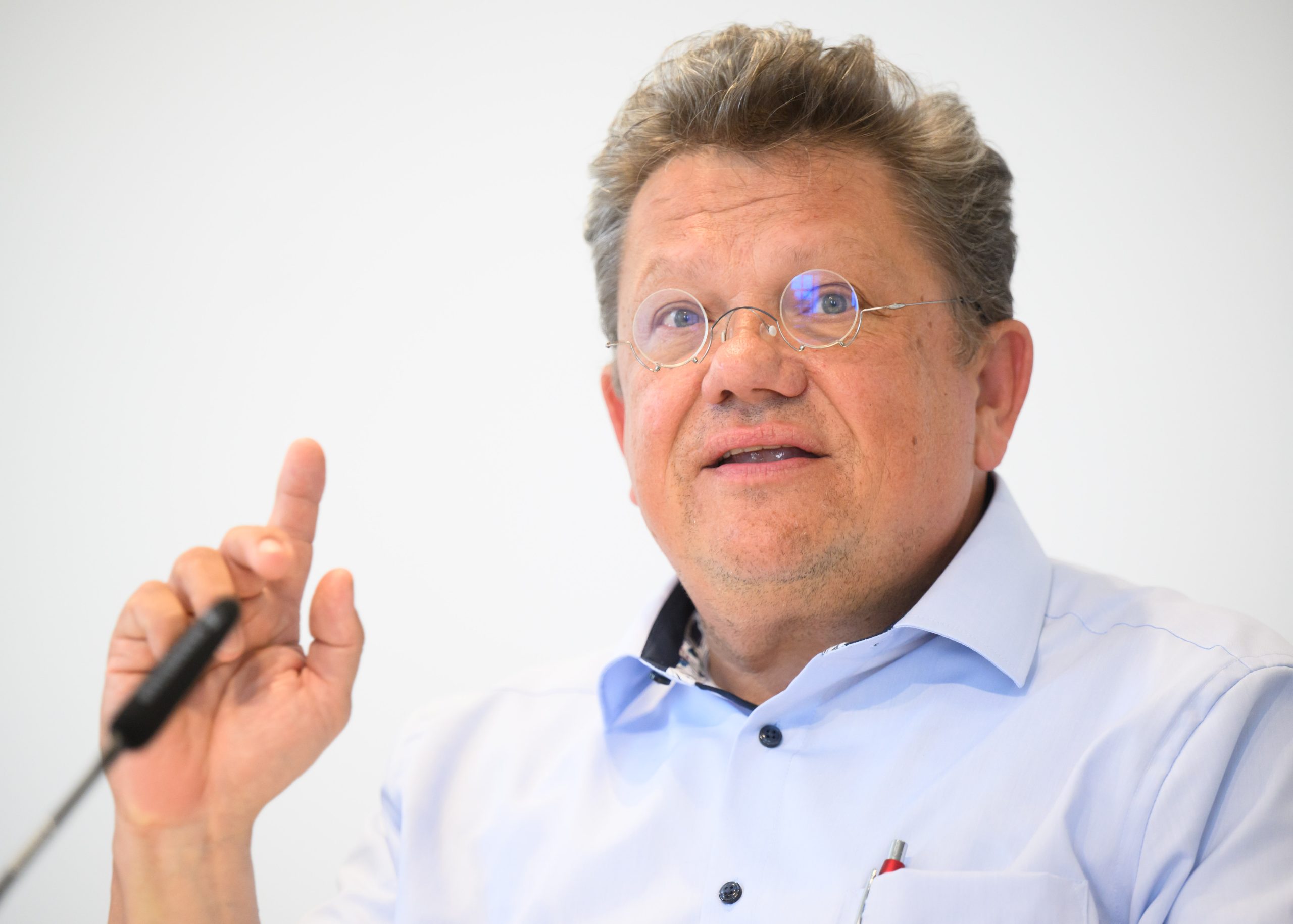Philippi warnt vor Engpässen: Klinikreform gefährdet Fachbereiche wie Geburtshilfe und Orthopädie in kleinen Krankenhäusern. © Julian Stratenschulte / dpa